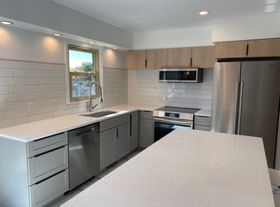 8089 Dorcas St, Omaha, NE 68124