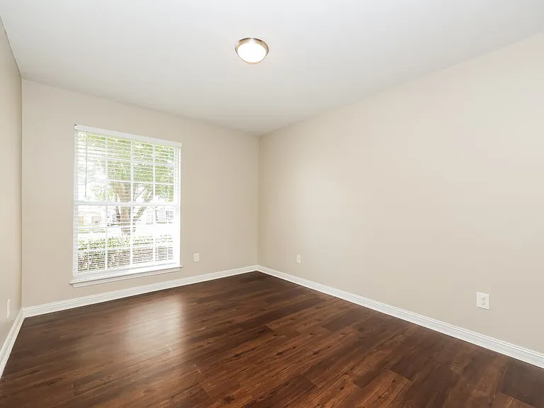 373 Davids Way — Photo 12
