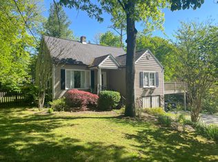 211 Red Riding Hood Trl, Lookout Mountain, GA 30750
