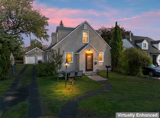 5664 Fenton St, Dearborn Heights, MI 48127