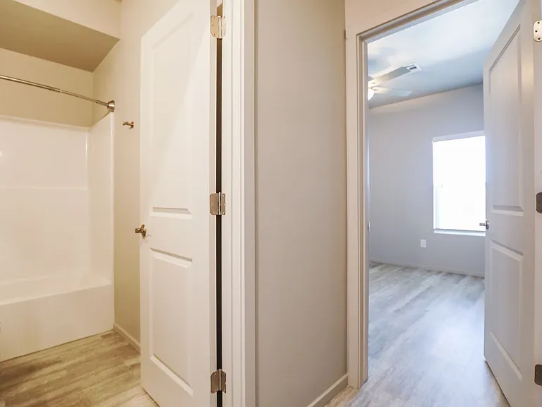 801 Filipino Ave #C — Photo 16