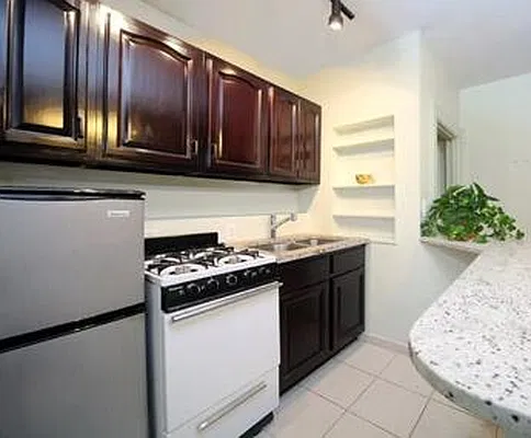 Rented by Sandra Greer Real Estate | media 6