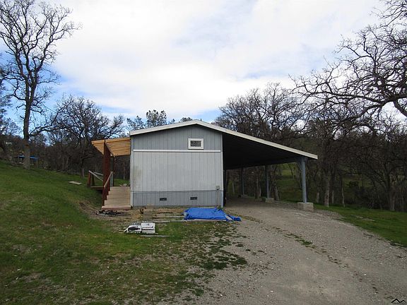 2nd image of 15622 Yolo Ct