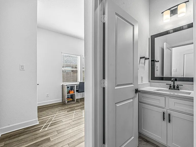 7415 Denali Dr — Photo 29