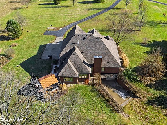 2nd image of 2870 Cropper Rd