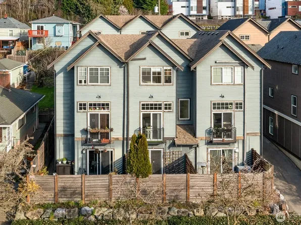 5020 Delridge Way SW #B, Seattle, WA 98106