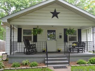 1317 S Maple St, Centralia, IL 62801