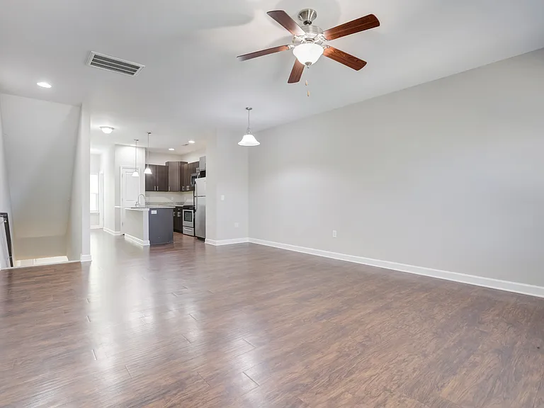Charleston Row Townhomes — Photo 18
