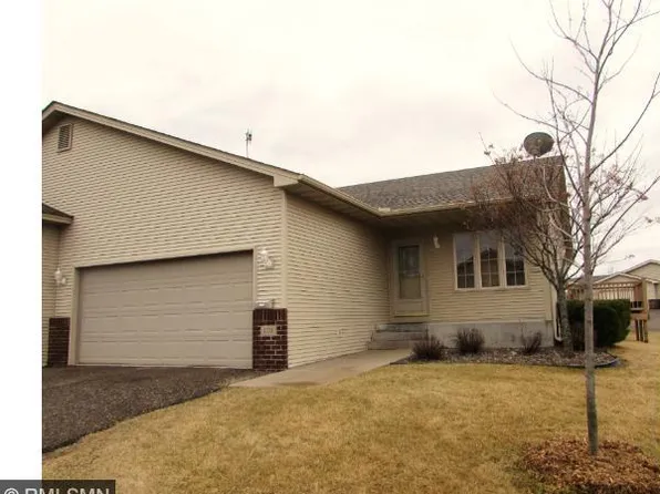 120 Cottage Dr, Osceola, WI 54020