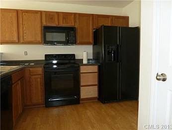 3rd image of 5032 Wallace Creek Ln