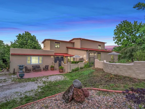 532 N Rock Rd, Newton, KS 67114