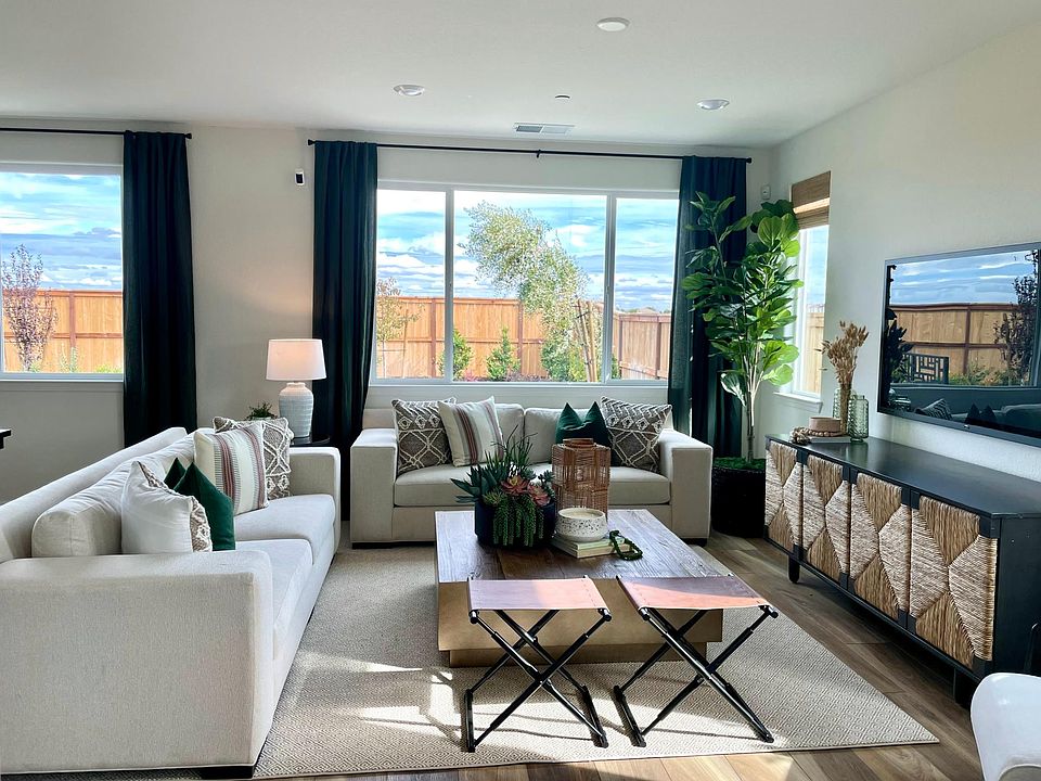 Luxurious Great Room