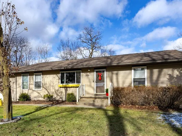 1369 Holliday Dr, Lake Orion, MI 48362