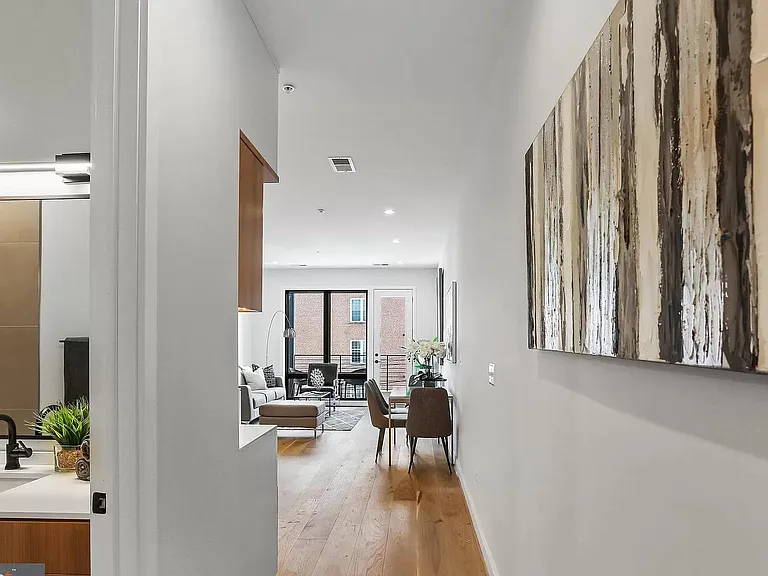 1434 Chapin St NW #4 — Photo 5