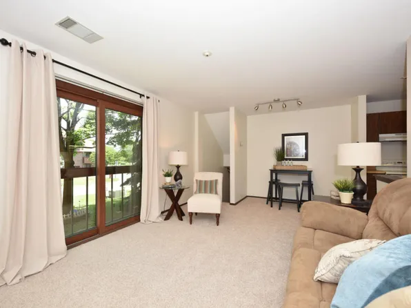 9033 N Park Plaza Ct #9033, Brown Deer, WI 53223