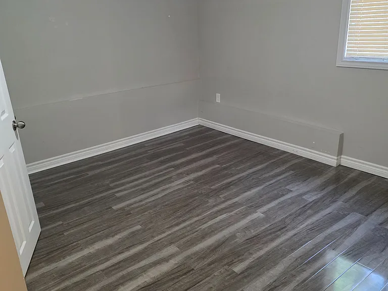 84 Hibbard Dr #BASEMENT — Photo 8