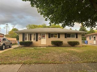 27262 Welsh Dr, Warren, MI 48092