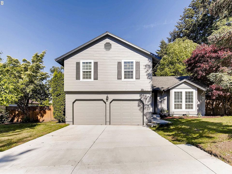 1st image of 9407 NE 32nd Ave
