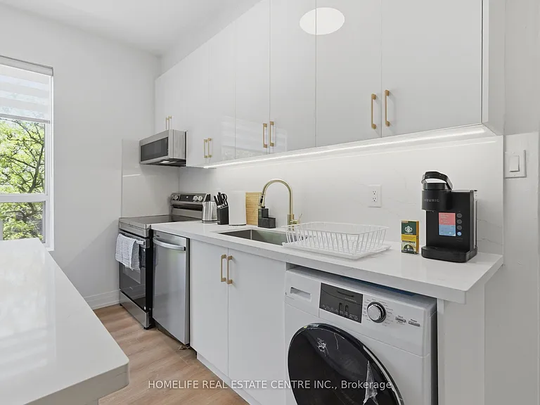 223 Jameson Ave #201 — Photo 3