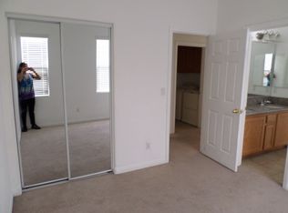 5407 Flowing Spring St, Las Vegas, NV 89122