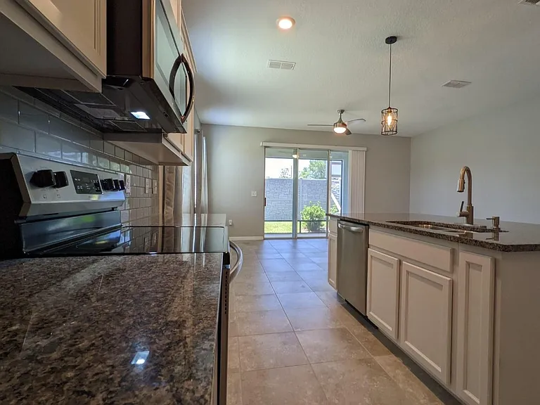 2683 Midnight Pearl Dr — Photo 32