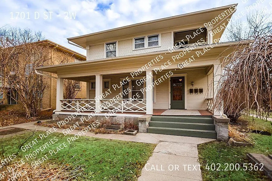 1701 D St #2W