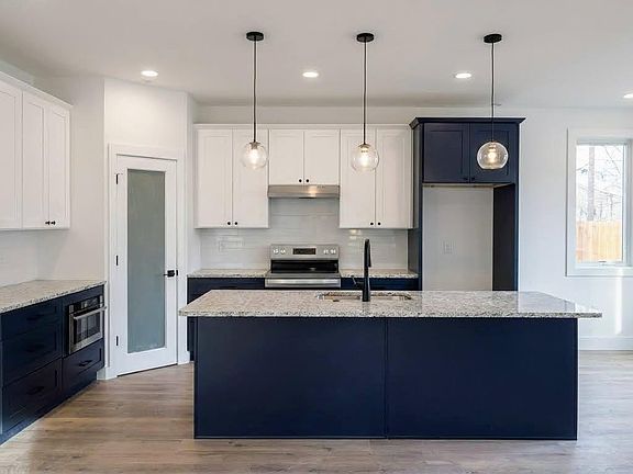 5th image of 2818 E 22nd St #1