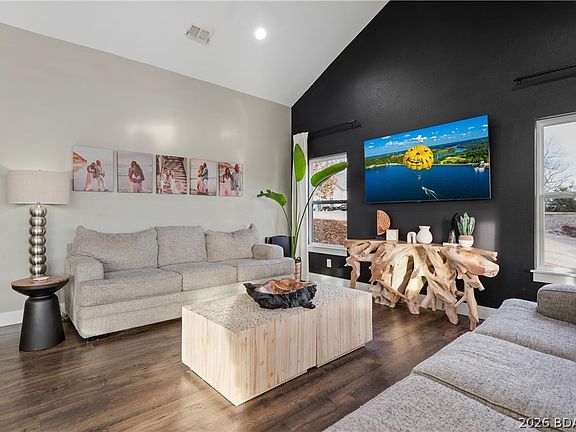 2nd image of 190 Flynn Rd