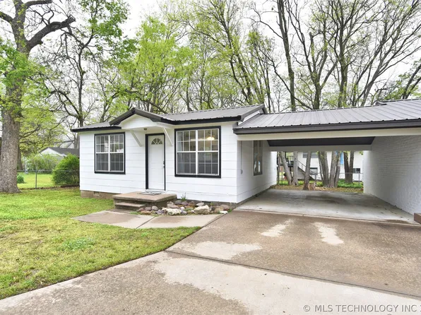 115 W 7th St, Claremore, OK 74017