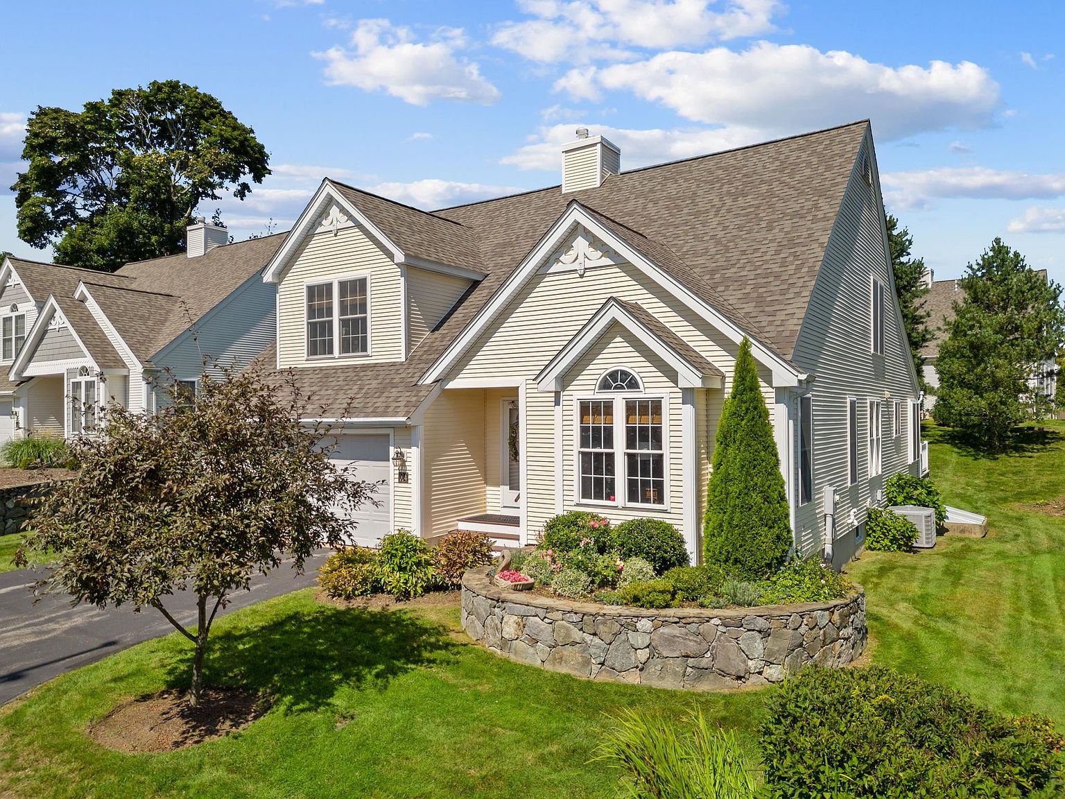 104 Hampton Meadows, Hampton, NH 03842 Zillow