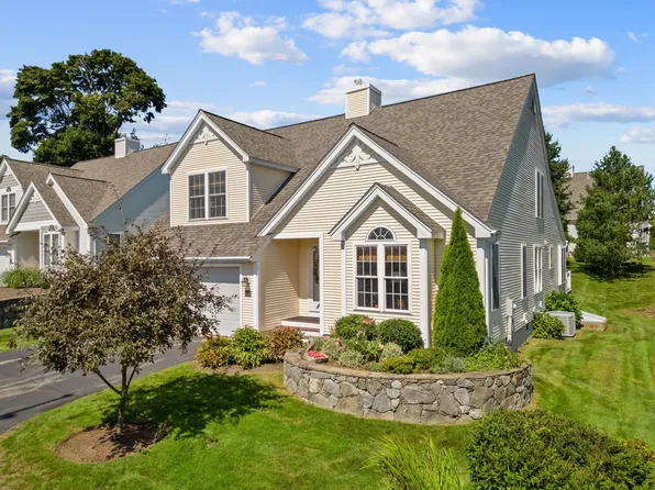 104 Hampton Meadows, Hampton, NH 03801