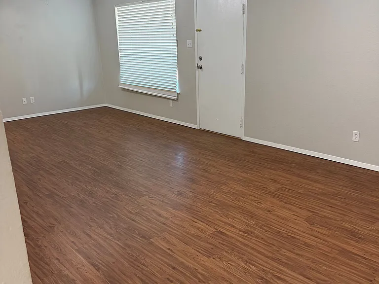 1700 S Goliad St #1712 — Photo 8