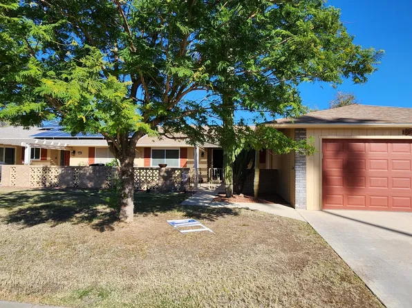 10338 W Kingswood Cir, Sun City, AZ 85351