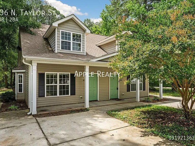 836 N Taylor St — Photo 1