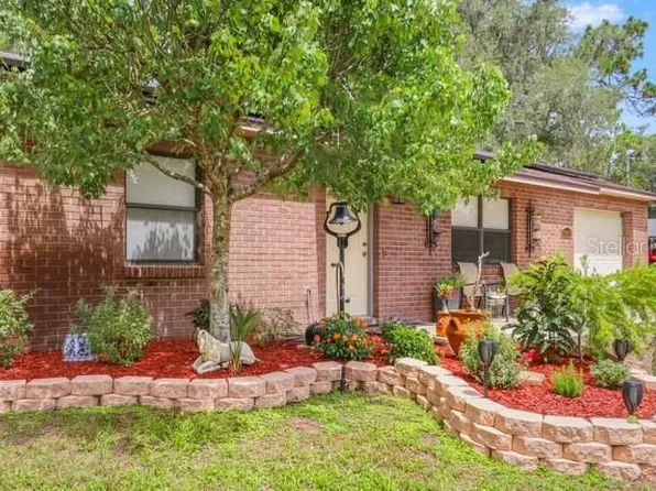 6057 Knollwood Dr, Ridge Manor, FL 33523