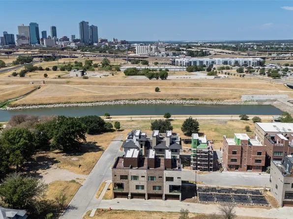 449 S Rayner St, Fort Worth, TX 76111