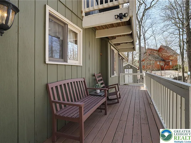 163 Cambridge Ct — Photo 52