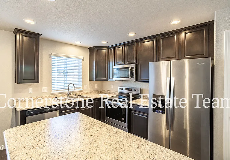 10758 Saco Dr — Photo 16