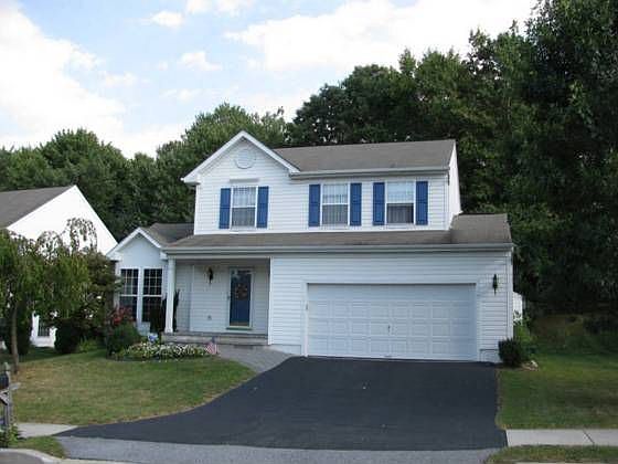 4th image of 908 Burdette Dr