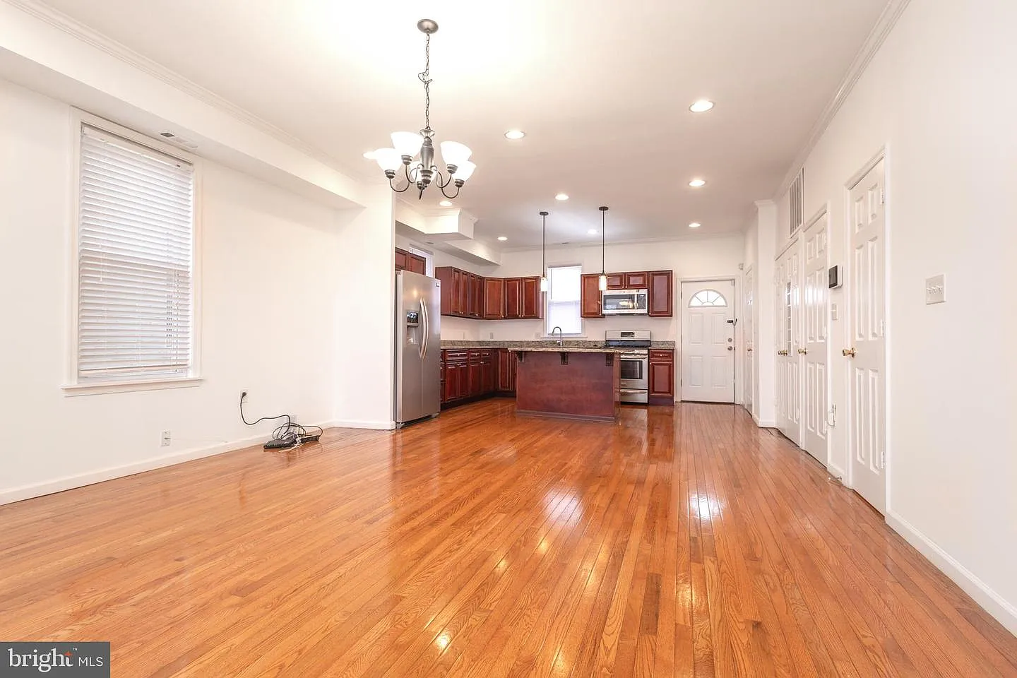 1911 17th St SE photo 1