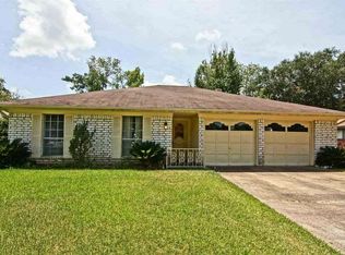 6175 Chisholm Trl, Beaumont, TX 77708