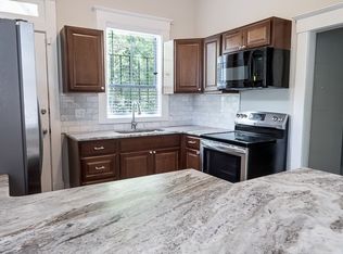 118 W 39th St, Savannah, GA 31401