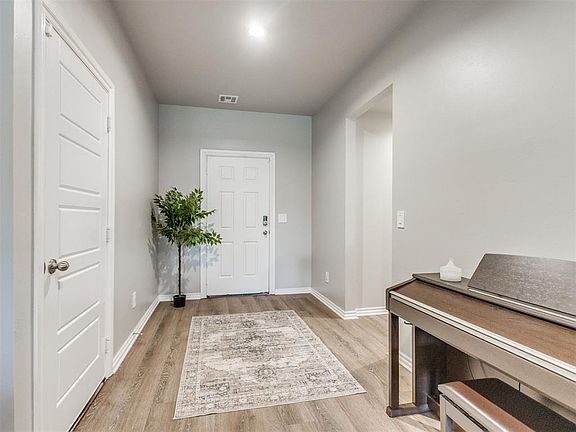 5th image of 14404 Natural Falls Way