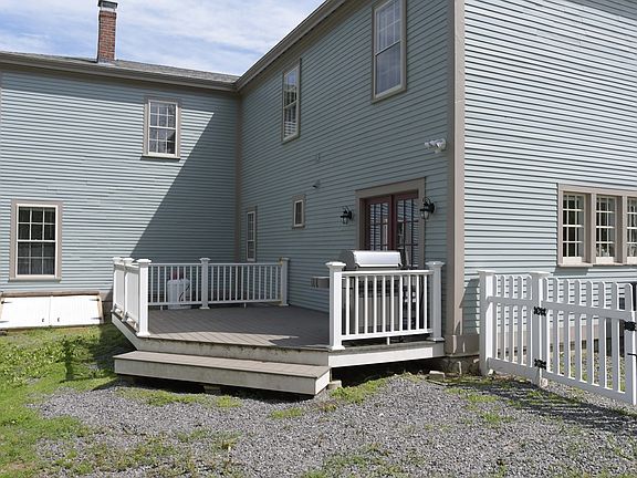 Great Entertaining Deck