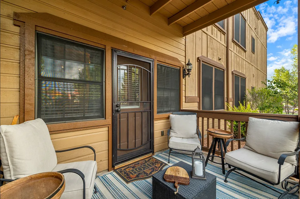 2421 Quarter Horse Trail — Photo 3