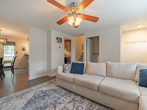 5th image of 8813 Running Fox Cir