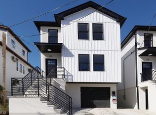 27 Robert St, Paterson City, NJ 07503