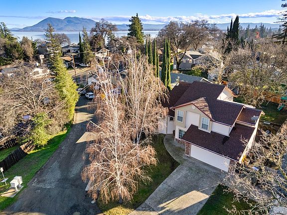 2nd image of 255 Robles Drive