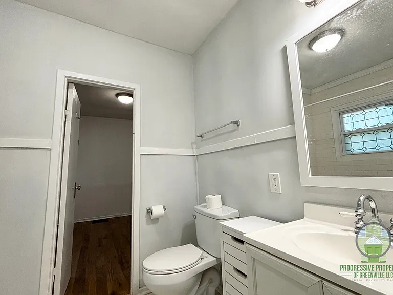109 Buist Ave — Photo 8