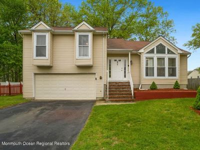 48 Sami Dr, Howell, NJ, 07731